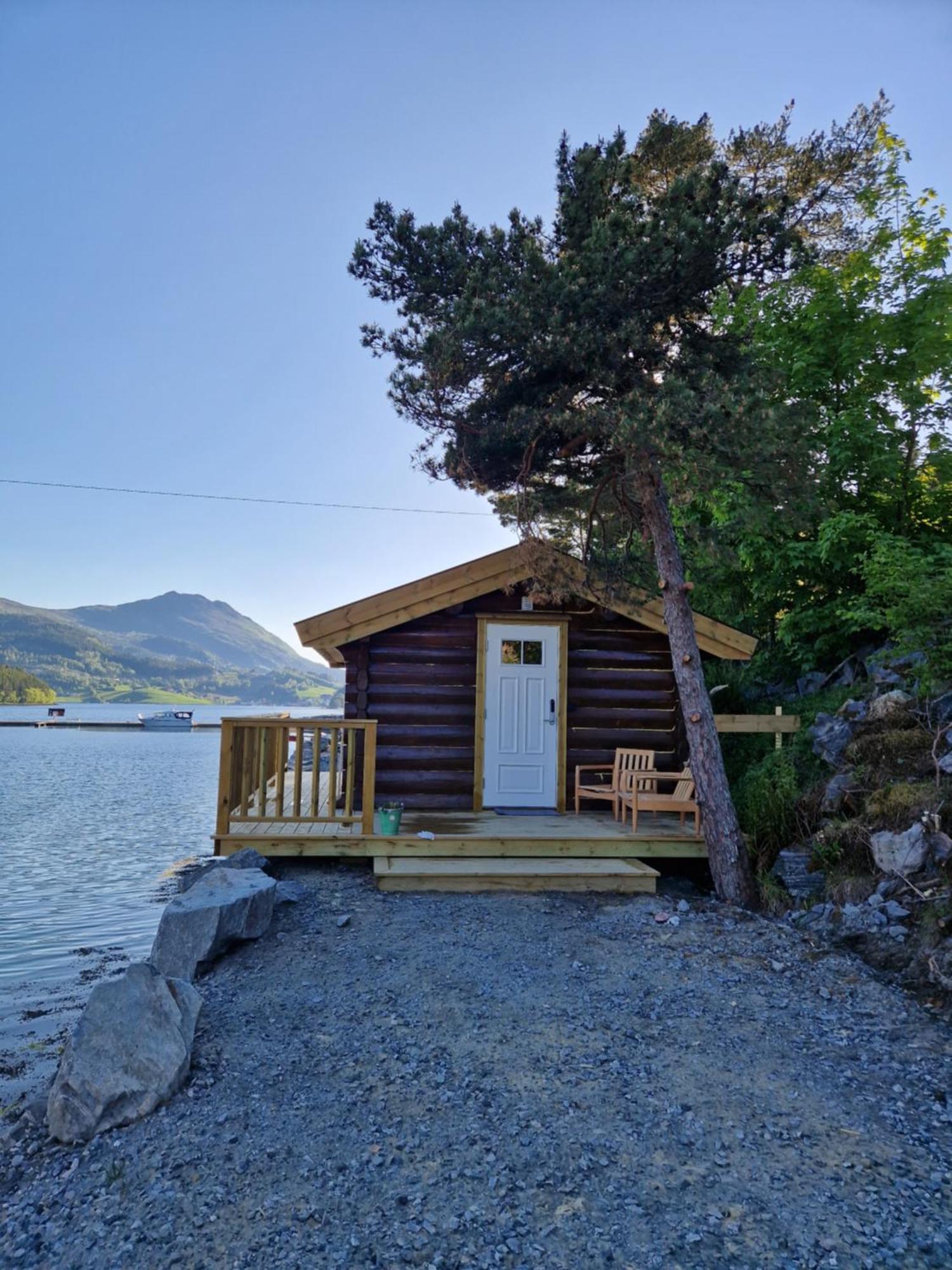 Valsoya Hotell Valsøyfjord Exteriör bild
